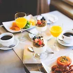 Cafe-restaurant & Saima Hotel *