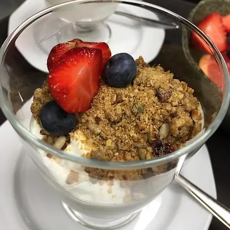 Cafe-restaurant & Saima Отель Савонлинна