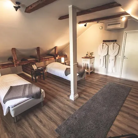 Cafe-restaurant & Saima Савонлинна