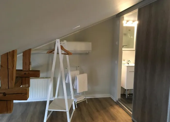 Отель Cafe-restaurant & Saima Савонлинна