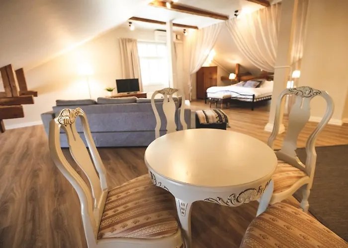 Cafe-restaurant & Saima *